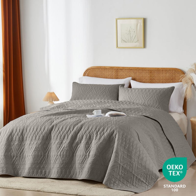 akkialla King/Cal King Size Quilt Bedding Set Dark Grey Lightweight Microfiber Soft Bedspread Modern Style Geometric Pattern Coverlet Set for All Seasons 3 Piece(1 Quilt 2 Pillow Shams) - Image 2